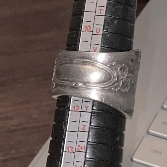 Vintage 1881 Rogers silverplate handmade spoon ring Floral Flower S11 - Picture 3 of 4